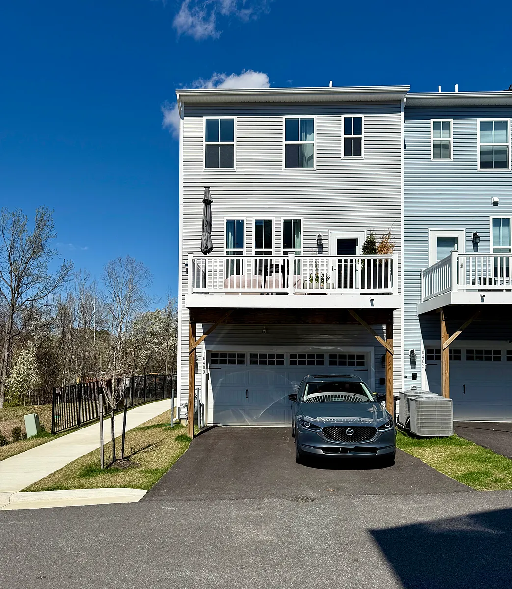Building Photo - 10400 Ashley Heights Way