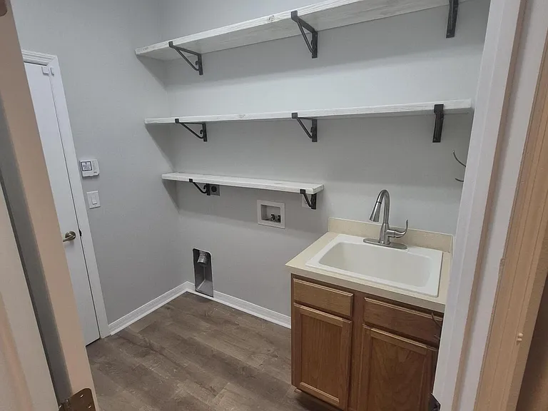 3733 Stream Dr — Photo 18