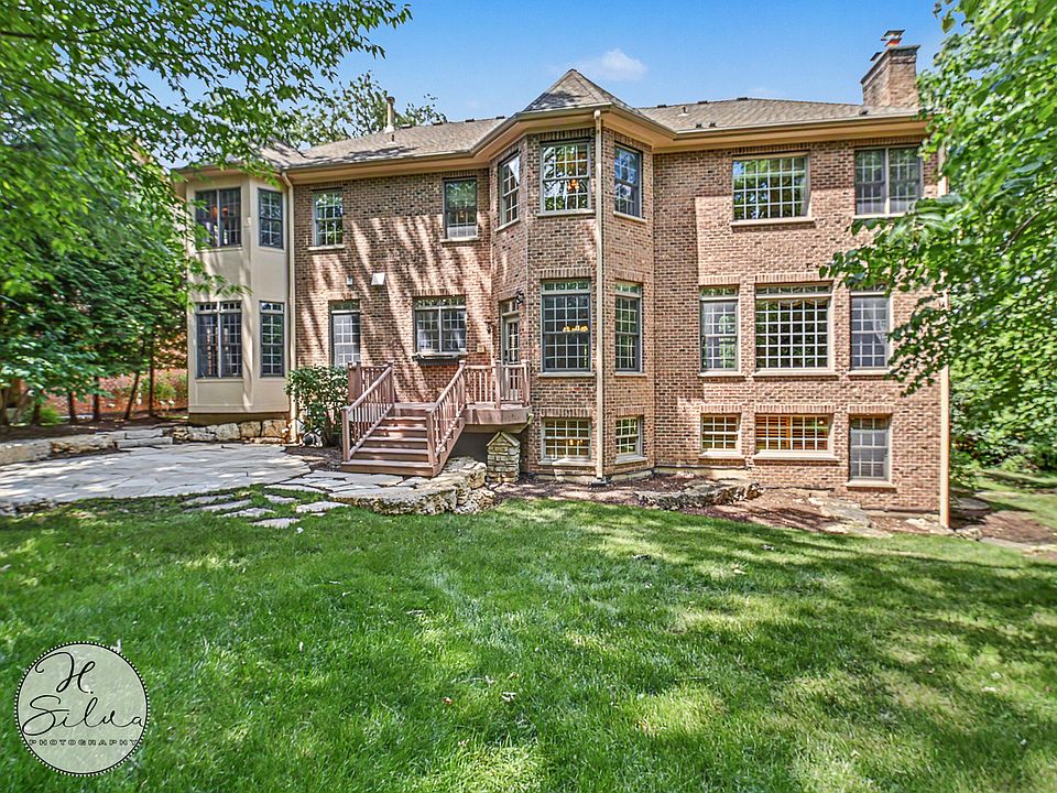 1st image of 426 W Haleys Hill Ct