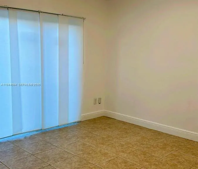 984 W 40th St #2 — Photo 17