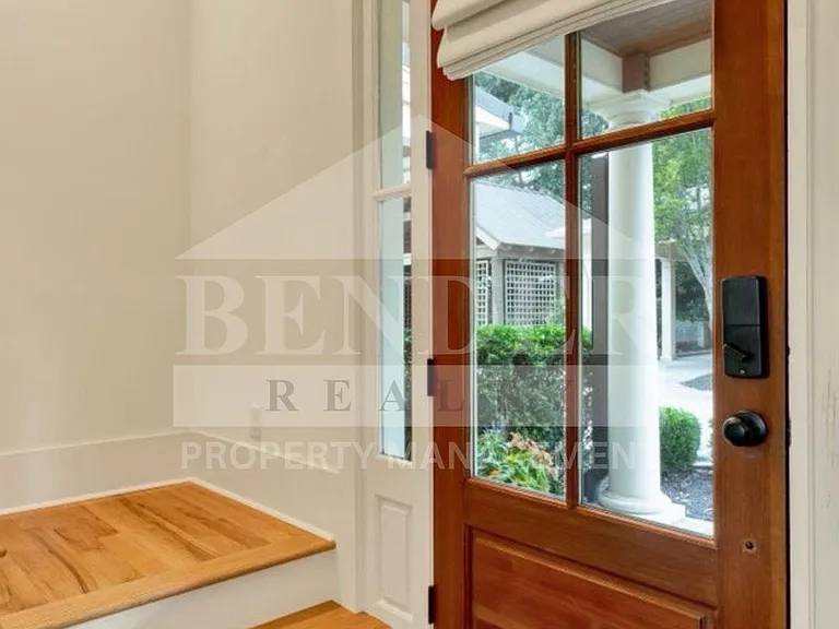 2405 Spring Creek Blvd NE — Photo 8