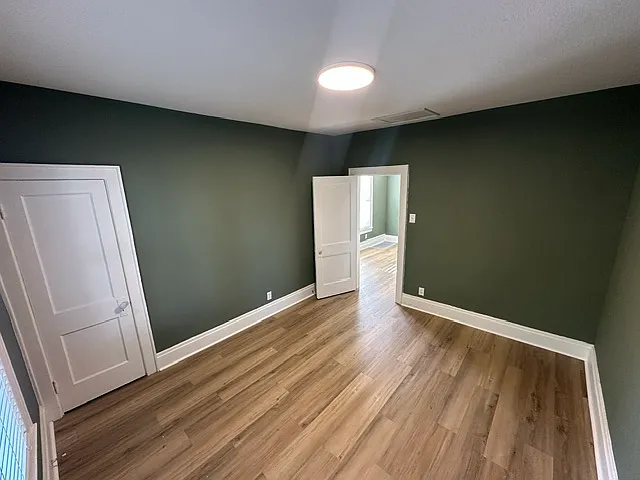 655 Jackson St — Photo 15