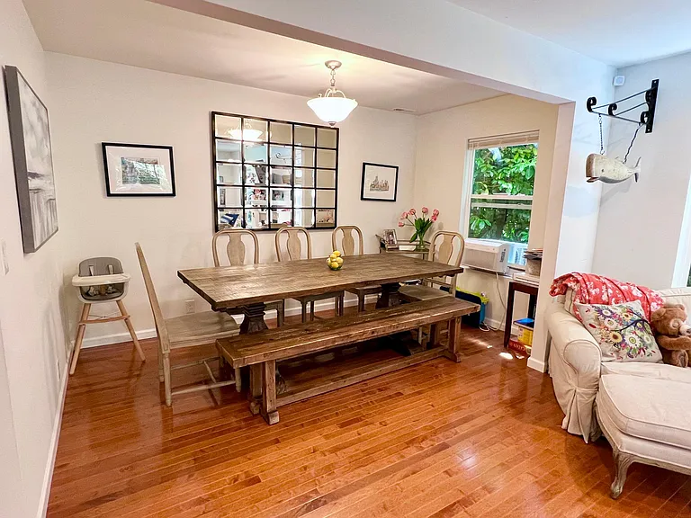 3907 NE 110th St — Photo 9