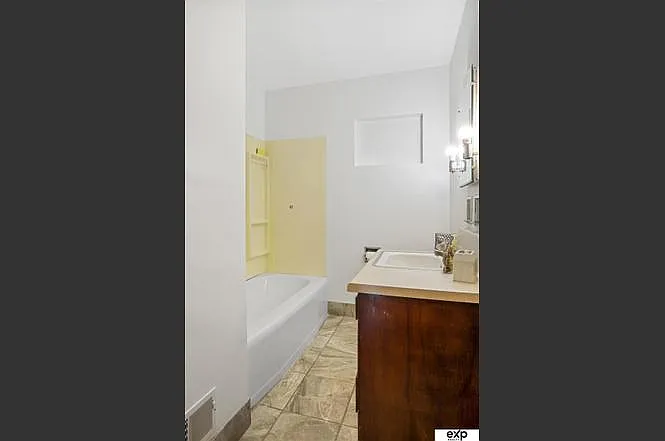 3502 Drexel St — Photo 2