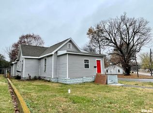 1123 Market St, Metropolis, IL 62960