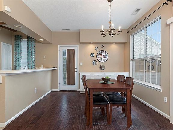 4th image of 1816 Riddlesworth Dr
