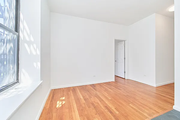 Rented by Living New York | media 13