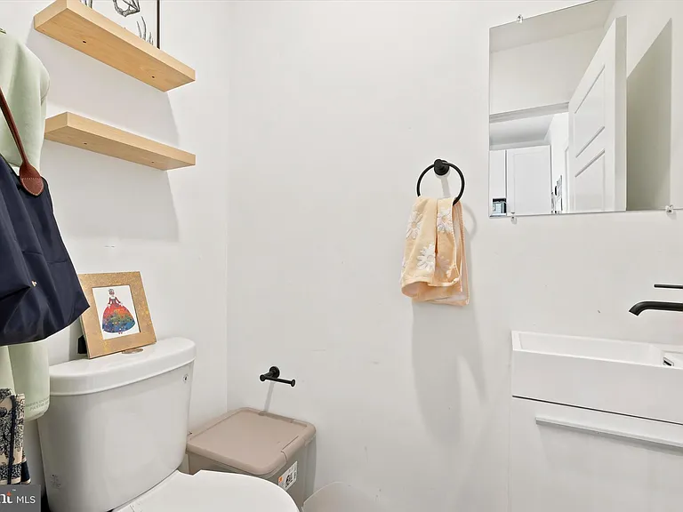 1729 Francis St #1 — Photo 13