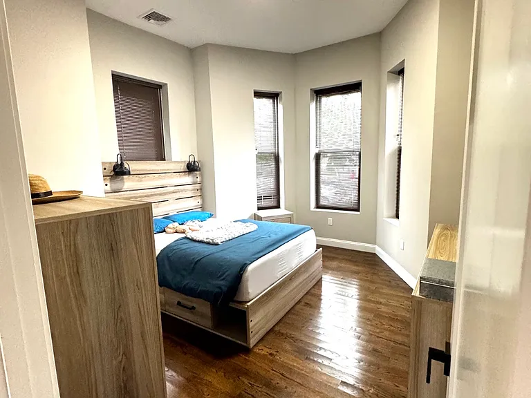 14 Rockland St #2 — Photo 4
