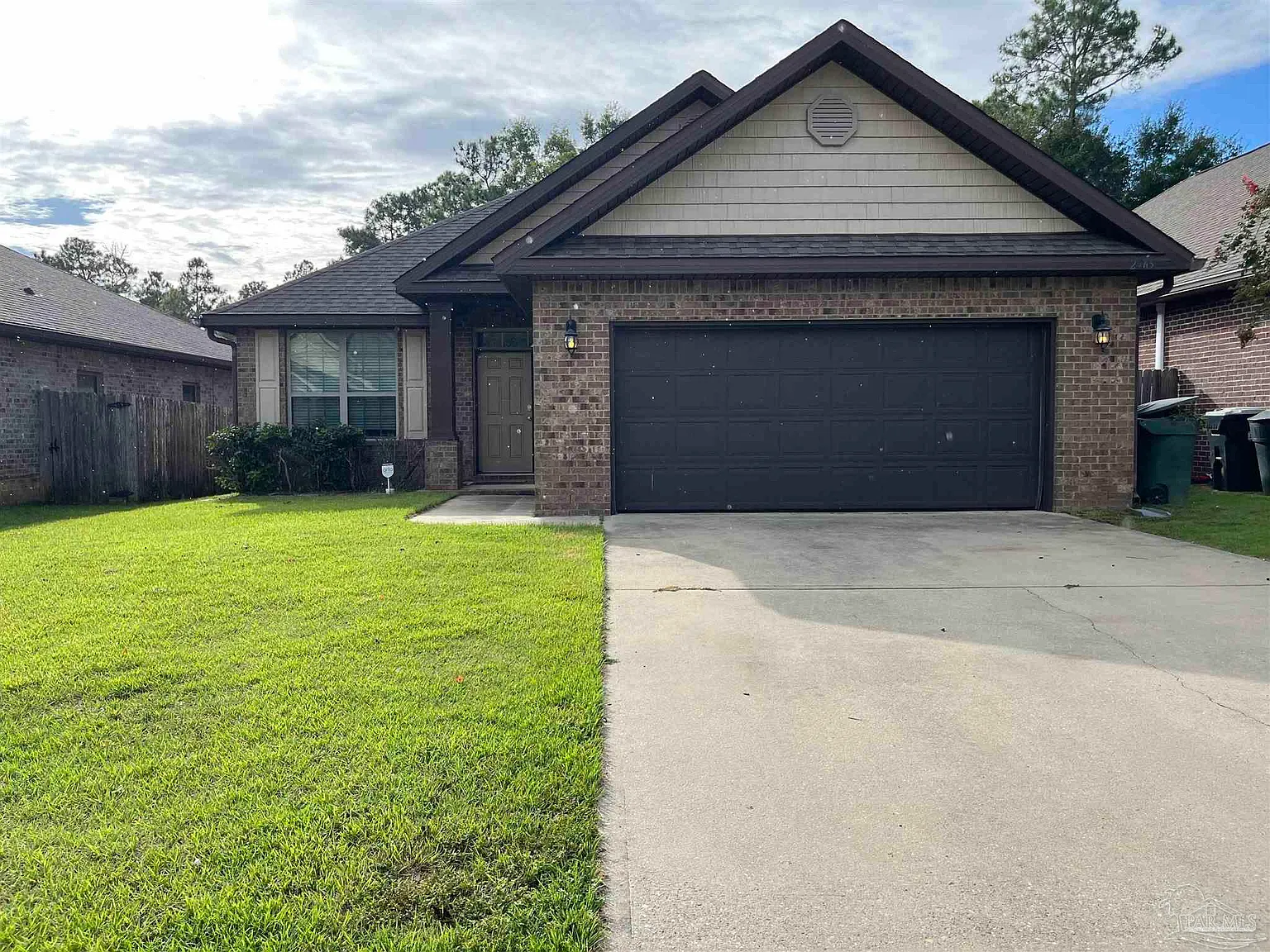 3 bed, 1550 sqft, $1,995 — Photo 2