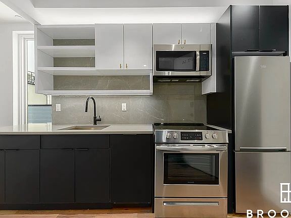 2nd image of 1010 Rogers Ave #5T