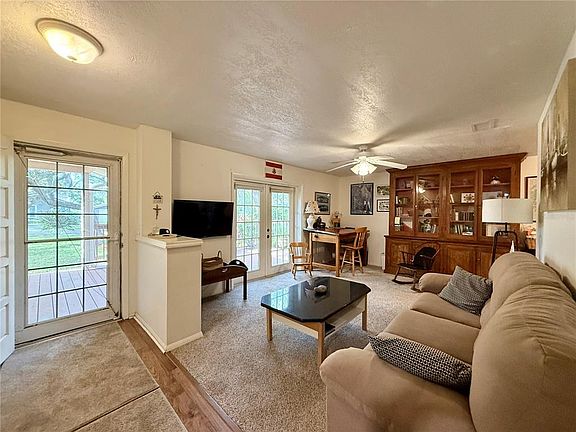 4th image of 13828 Friendship Ln