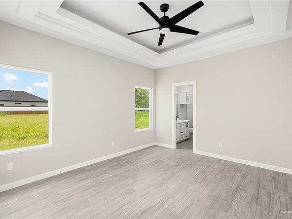 4th image of 3020 N Alyna Ave