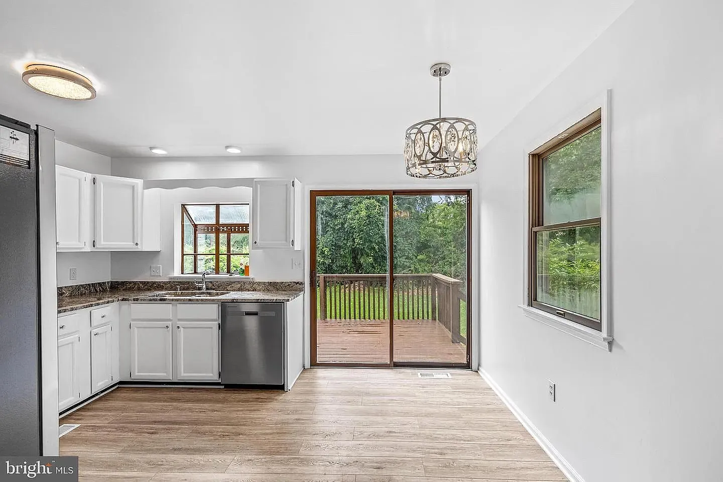 3 bed, 1344 sqft, $2,650 — Photo 4