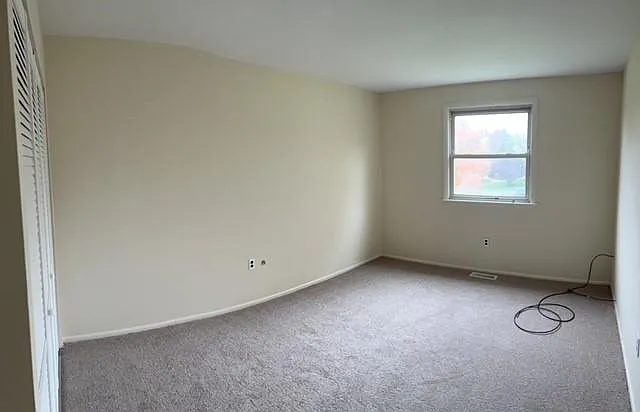 3 bed, 1.5 bath, 1400 sqft, $2,250 — Photo 2