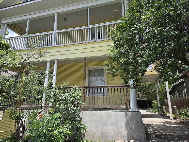 827 W Woodlawn Ave #2 — Photo 12