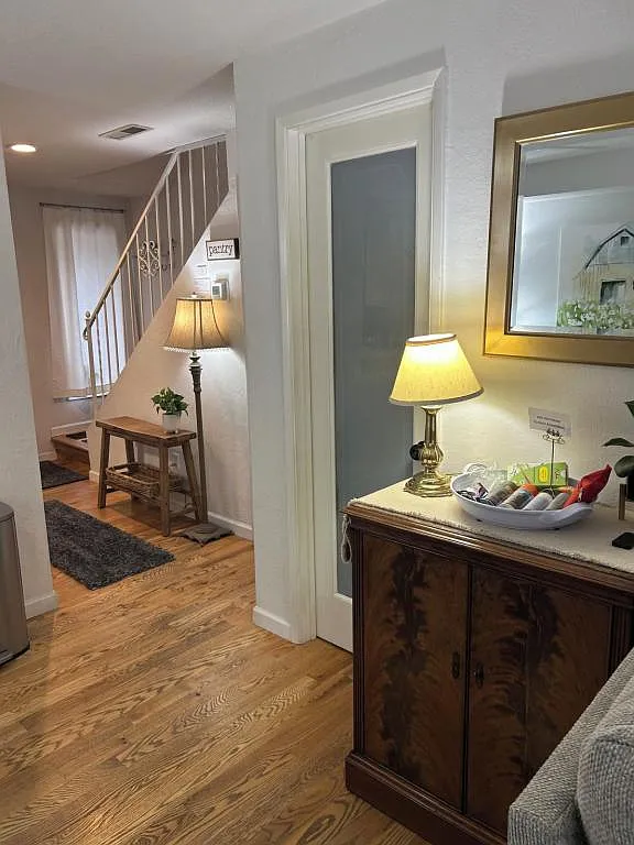 1309 Maple Leaf Court — Photo 4