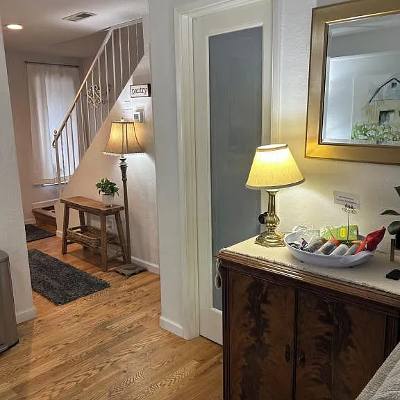 1309 Maple Leaf Ct — Photo 4
