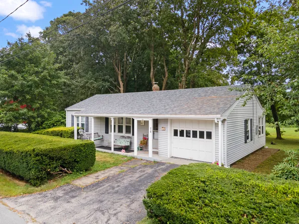 76 South Prospect Street, Putnam, CT 06260