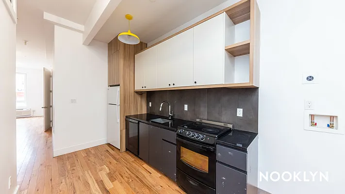 Rented by Nooklyn NYC LLC | media 12
