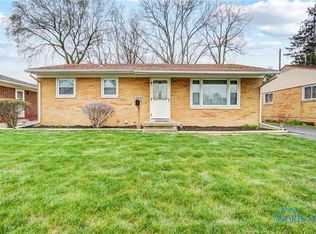 1106 Rosedale St, Maumee, OH 43537