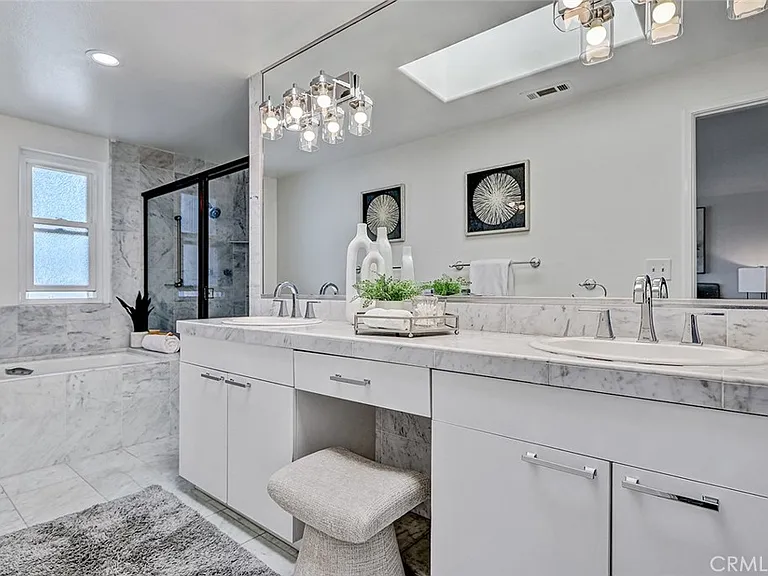 867 Aubrey Ct #2 — Photo 35