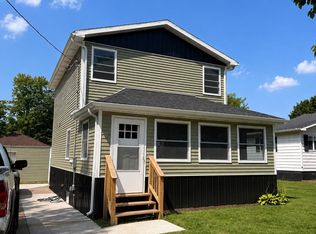 412 4th Ave, Three Rivers, MI 49093