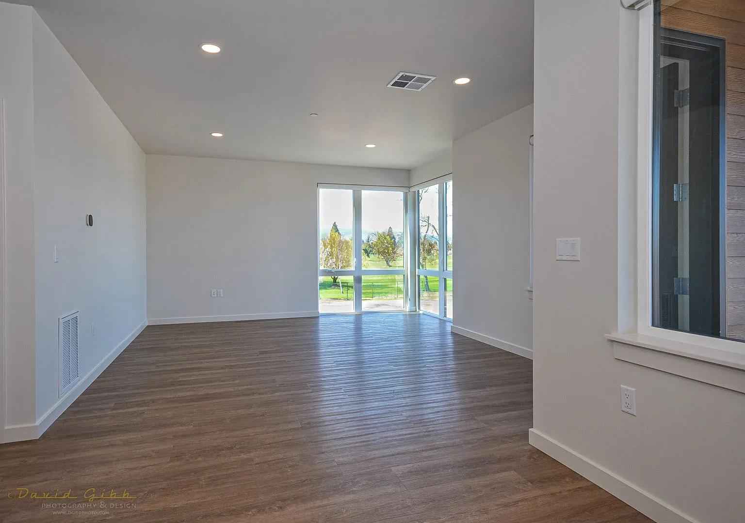 Pool-View Second Floor Flat | Available September — Photo 4