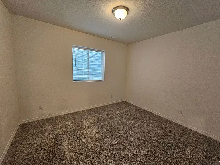 10450 Summer Ridge Dr — Photo 19