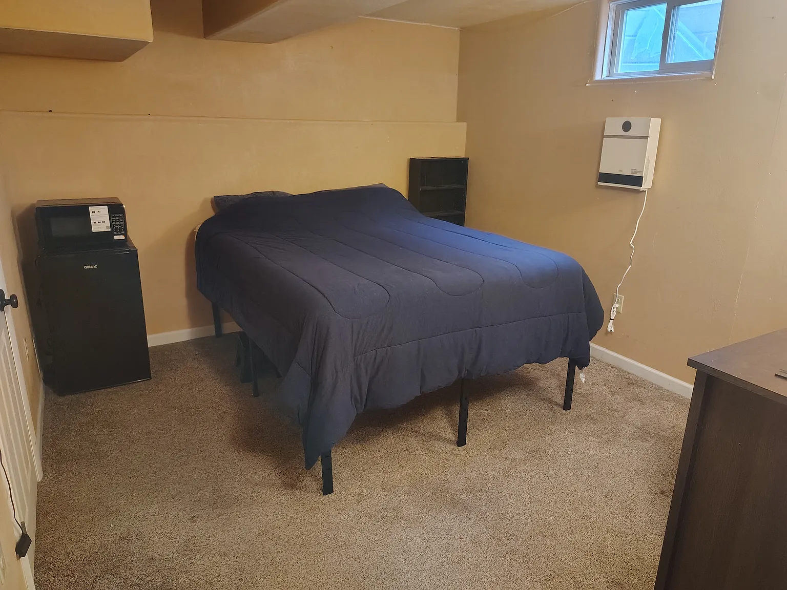 4 bed, 1904 sqft, $975 — Photo 1