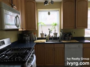 461 Arborway APT 2, Boston, MA 02130