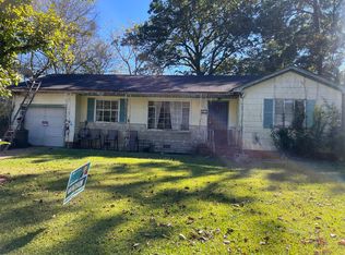 877 Lawrence Rd, Jackson, MS 39206