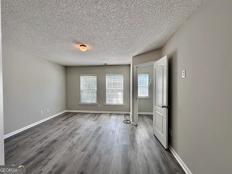 2042 Bayrose Cir #42B — Photo 8
