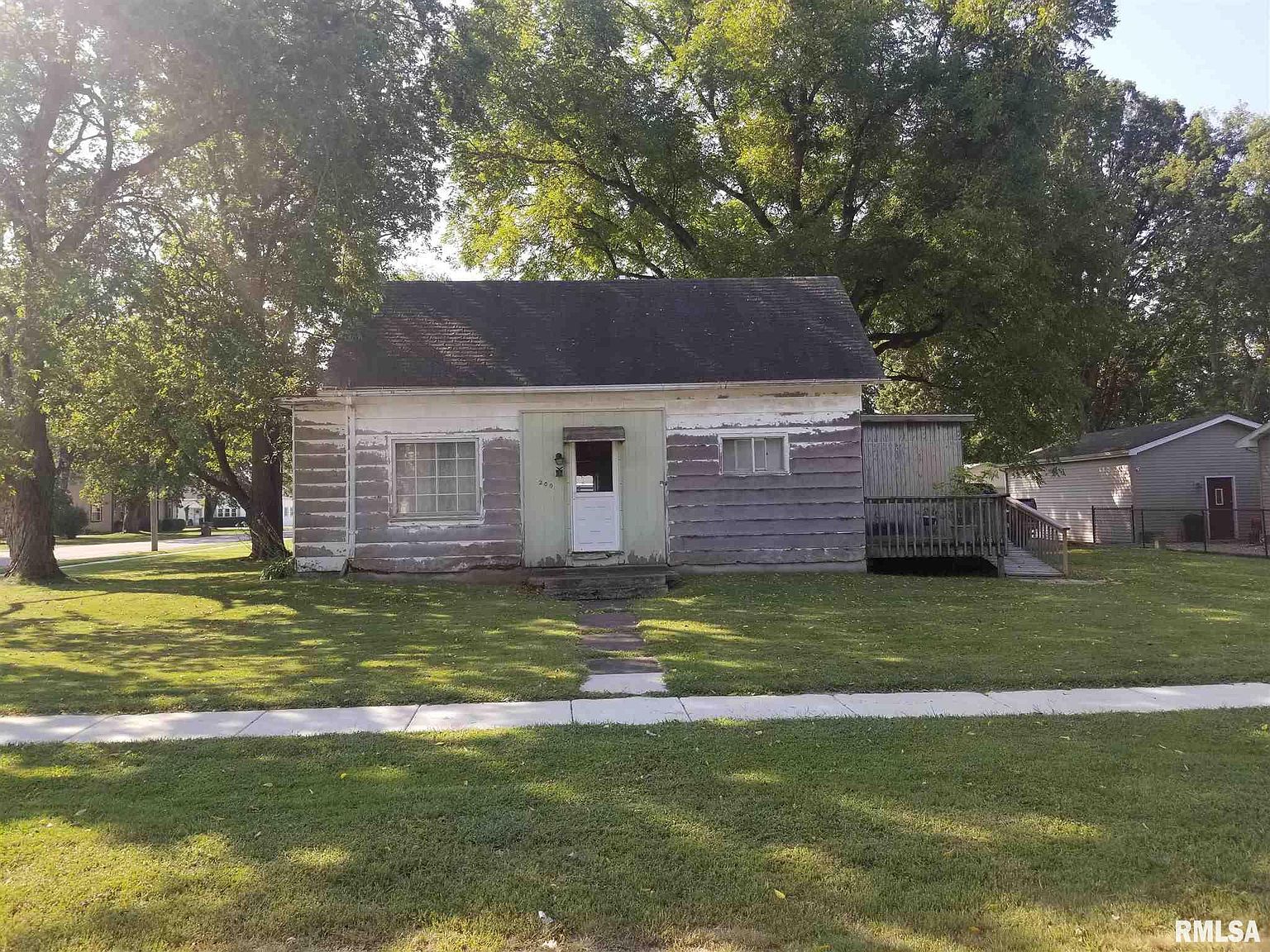 200 W South St, Divernon, IL 62530 Zillow