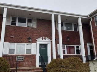 101 N Beverwyck Rd, Lake Hiawatha, NJ