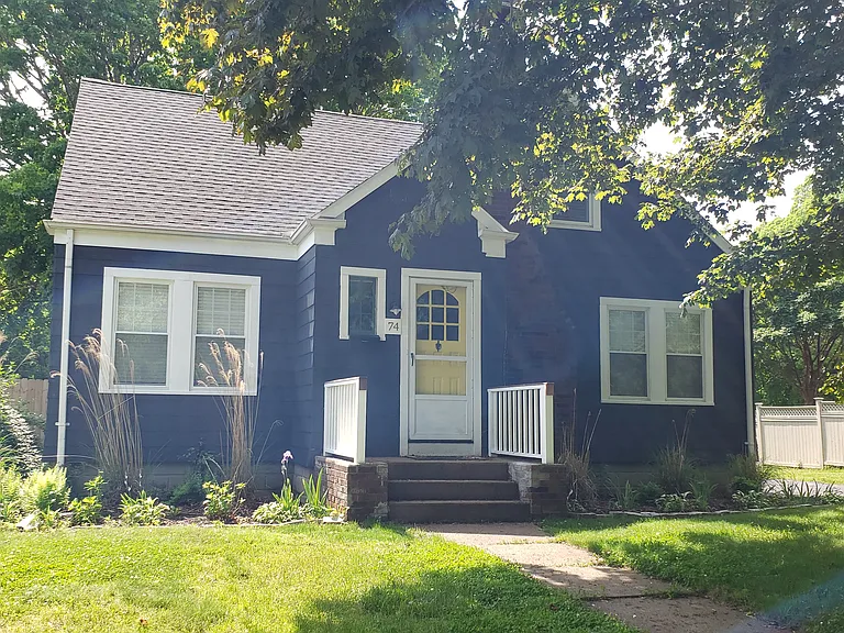 74 Edgewater Rd — Photo 1