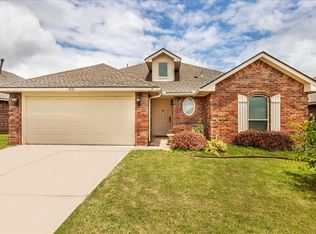 1421 Baycharter St, Norman, OK 73071