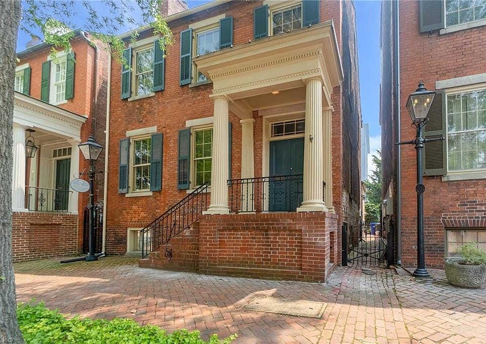 1st image of 419 Crawford St