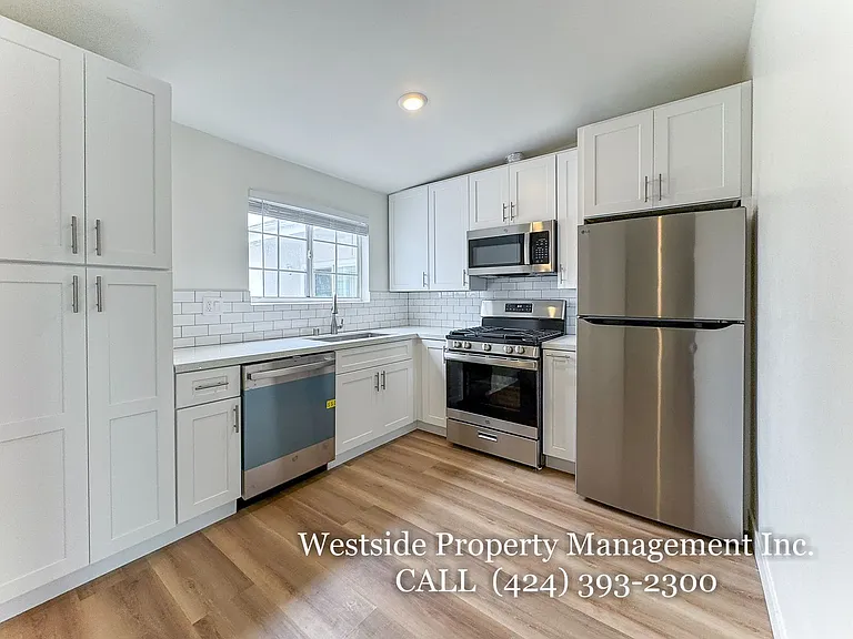 3630 Midvale Ave #17 — Photo 3