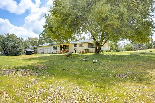 31045 Revis Rd