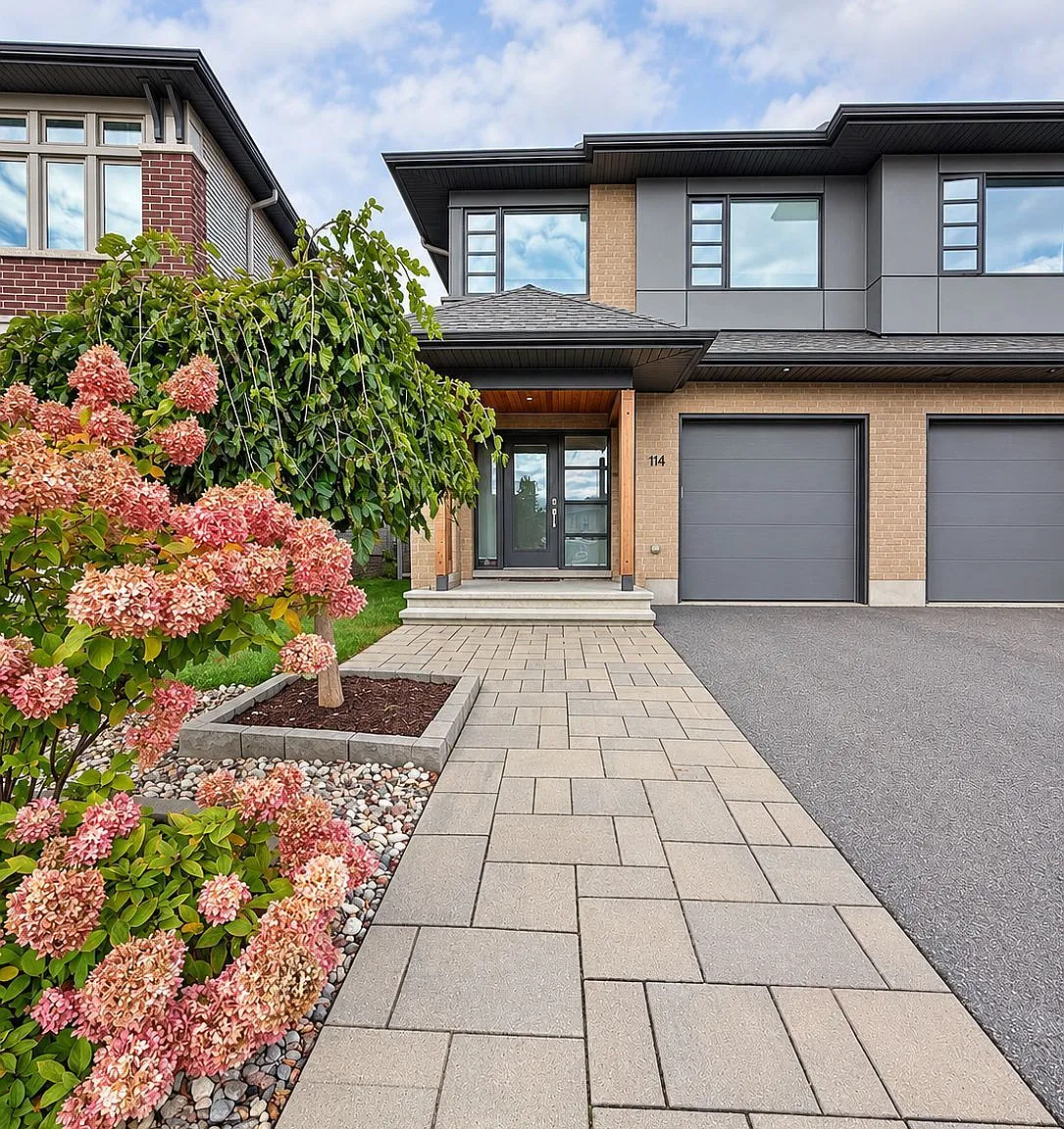 3 bed, $2,600 — Photo 1