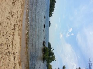 214 Rolling Hill Dr, Naples, ME 04055