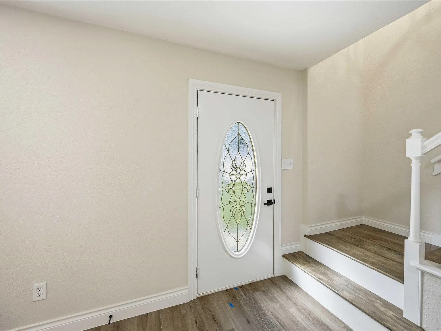 4 bed, 2.5 bath, 2639 sqft, $2,500 — Photo 4
