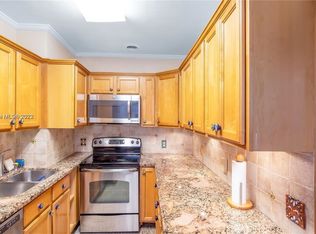 6810 SW 49th St, Miami, FL 33155