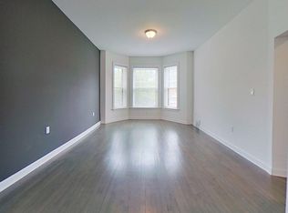 2803 E Belleview Pl APT 4, Milwaukee, WI 53211