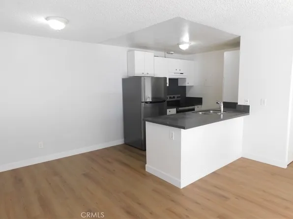 2521 W Sunflower Ave Unit R1, Santa Ana, CA 92704