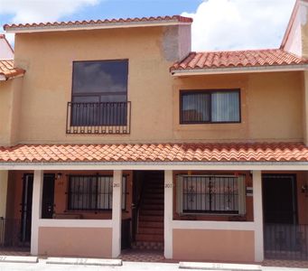 2735 W 61st Pl #202, Hialeah, FL, 33016