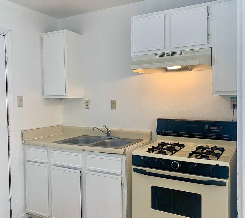 1st image of 3429 Gibson Blvd SE APT A