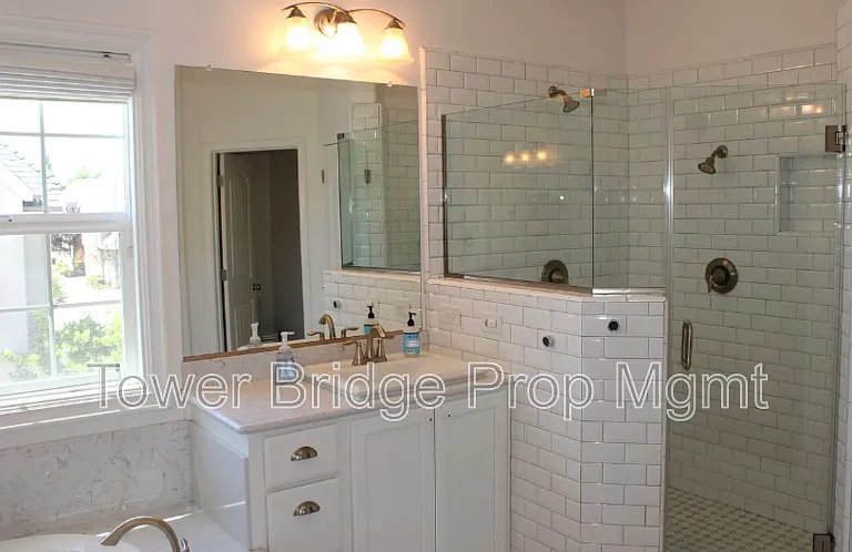 1096 Provence Village Dr — Photo 17