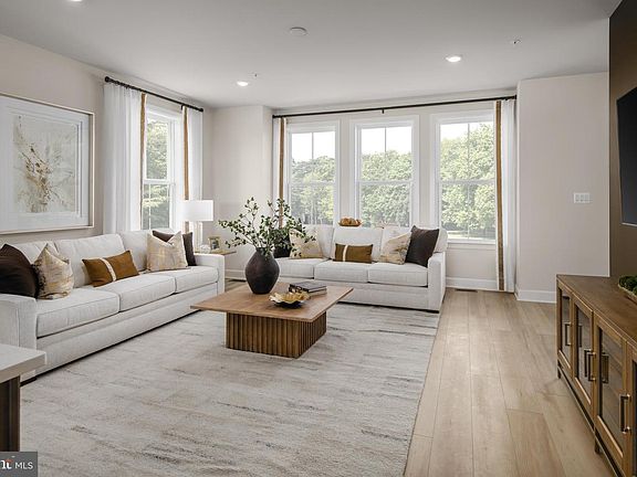 3rd image of 9404 Gerst Rd